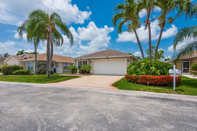 4 of 32 - 1827 Shadow Creek Road, Greenacres, FL