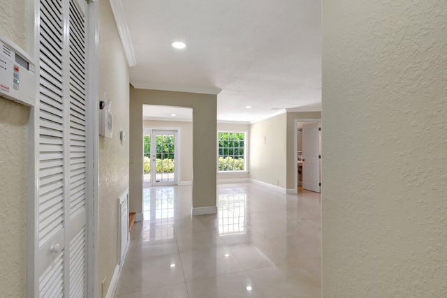5 of 42 - 4610 Pinetree Drive, Delray Beach, FL