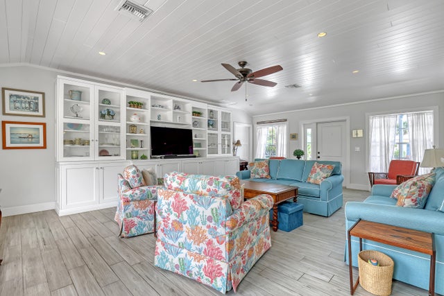 2 of 37 - 219 Claremont Lane, Palm Beach Shores, FL