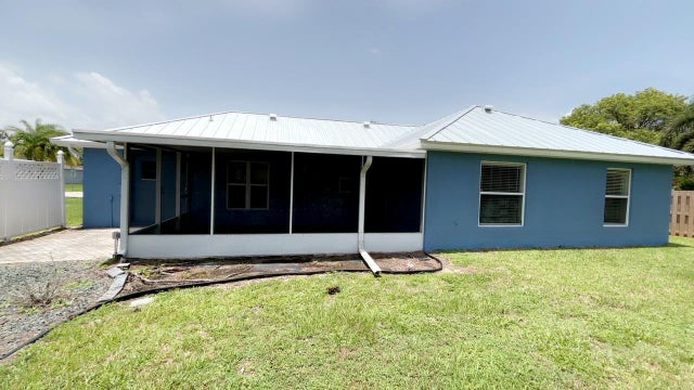 2 of 41 - 2109 Se Trillo Street, Port Saint Lucie, FL