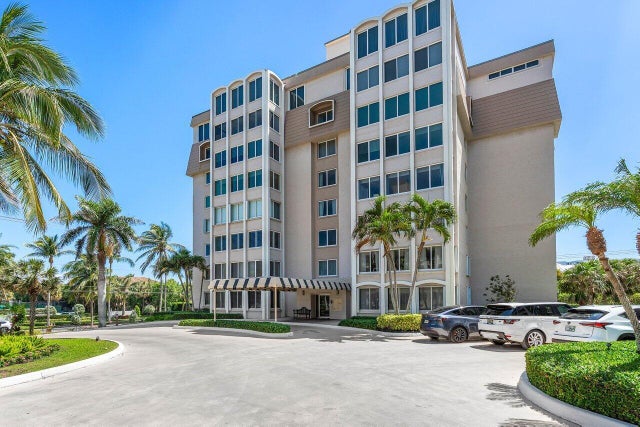 1 of 39 - 2000 S Ocean Boulevard #108, Delray Beach, FL