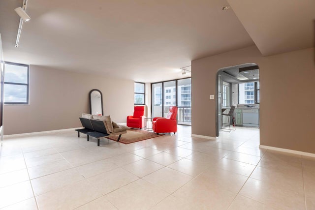 3 of 42 - 1361 S Ocean Boulevard #509, Pompano Beach, FL