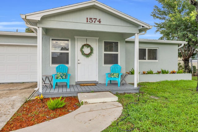 1 of 16 - 1574 Ne Arch Ave Avenue, Jensen Beach, FL
