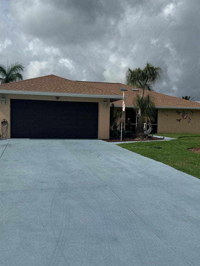 1 of 41 - 742 Se Whitehurst Avenue, Port Saint Lucie, FL