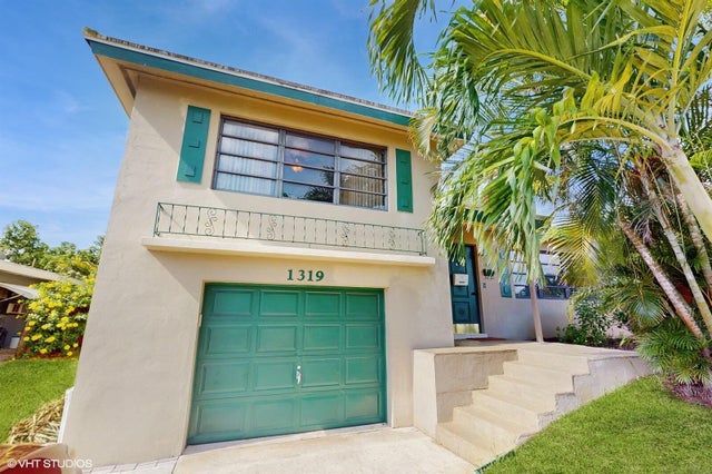 3 of 41 - 1319 Lake Erie Drive, Lake Worth, FL