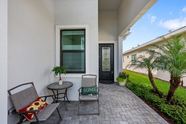5 of 94 - 4918 Saint Armands Way, Westlake, FL