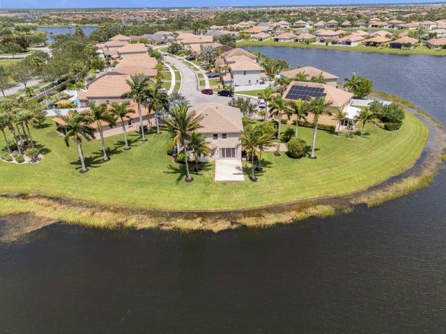 2 of 74 - 11279 Sw Glengarry Court, Port Saint Lucie, FL
