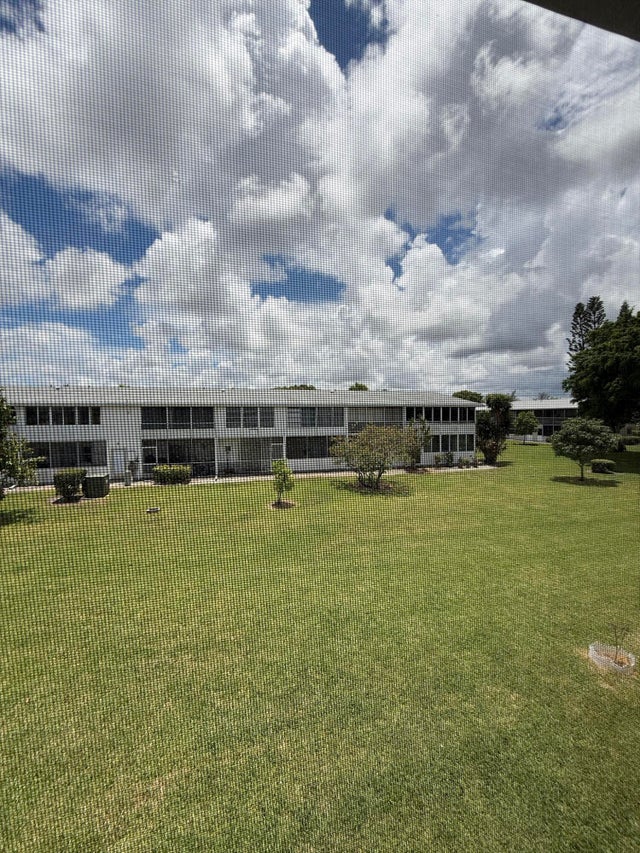 1 of 11 - 347 Northampton Q, West Palm Beach, FL