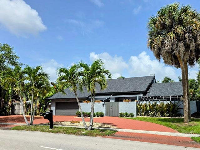 2 of 60 - 1401 Sw 54th Avenue, Plantation, FL
