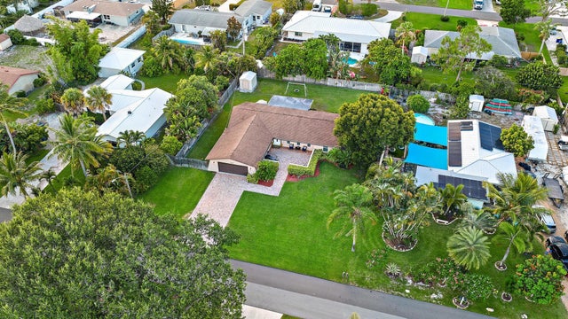 4 of 35 - 8147 Se Coconut Street, Hobe Sound, FL