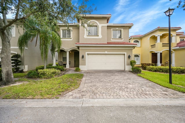 1 of 33 - 1002 Center Stone Lane, Riviera Beach, FL