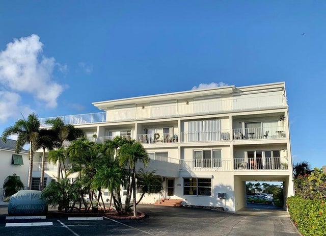 2 of 10 - 4001 S Ocean Boulevard #304, South Palm Beach, FL