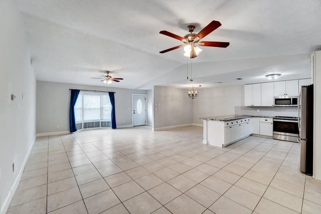 5 of 32 - 1918 Se Cheltenham Street, Port Saint Lucie, FL