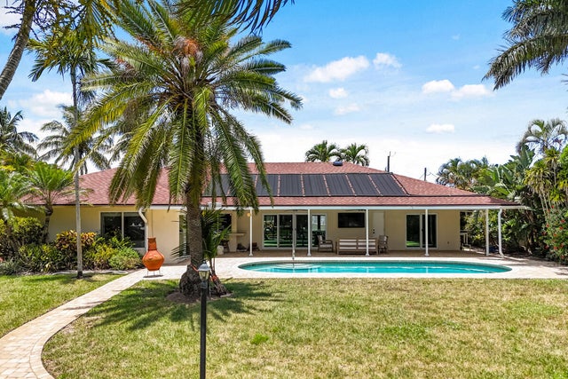 4 of 60 - 8318 Se Coconut Street, Hobe Sound, FL