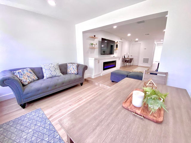 3 of 33 - 118 Sw 9th Avenue, Delray Beach, FL
