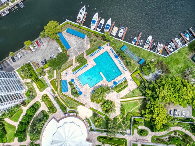 4 of 42 - 600 Three Island Boulevard Boulevard #1418, Hallandale Beach, FL