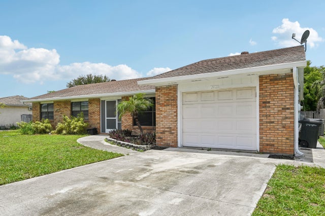 2 of 26 - 2426 Se Stonecrop Street, Port Saint Lucie, FL