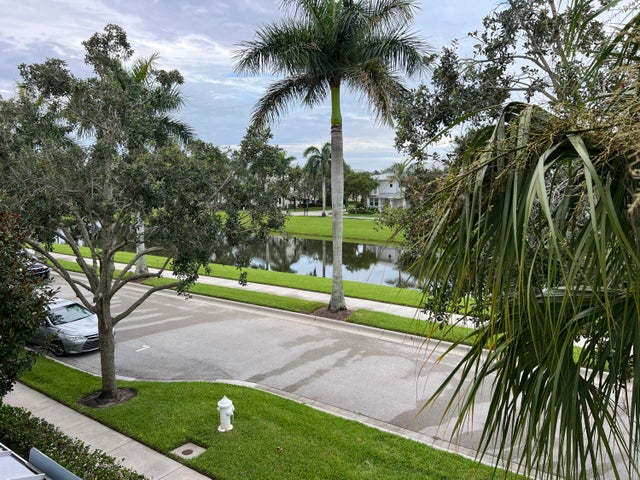 3 of 17 - 3303 E Mallory Boulevard, Jupiter, FL
