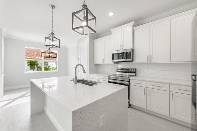 2 of 21 - 2433 Sw Hinchman Street, Port Saint Lucie, FL