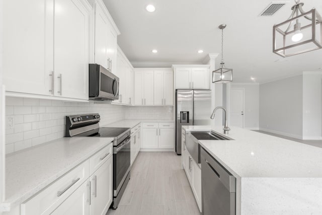 3 of 21 - 2433 Sw Hinchman Street, Port Saint Lucie, FL