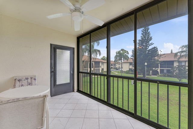 5 of 29 - 301 Knotty Pine Circle #c-2, Greenacres, FL