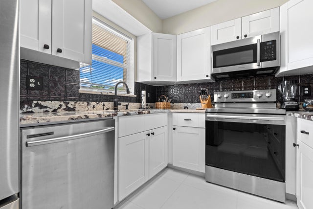 4 of 30 - 2950 Se Ocean Boulevard #119-6, Stuart, FL