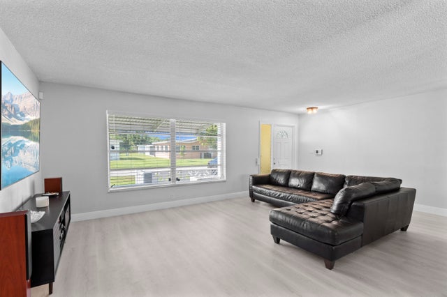 3 of 37 - 7011 Nw 58th Street, Tamarac, FL