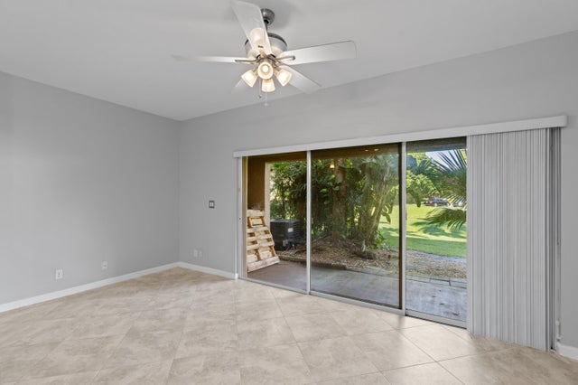 5 of 15 - 6976 Thicket Trce, Lake Worth, FL