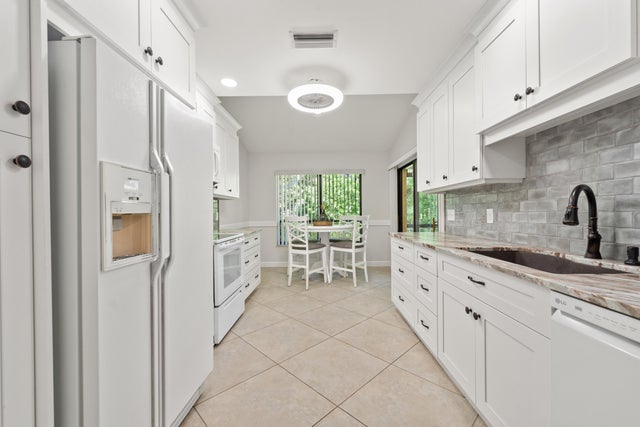 3 of 64 - 7906 Se Trenton Avenue, Hobe Sound, FL