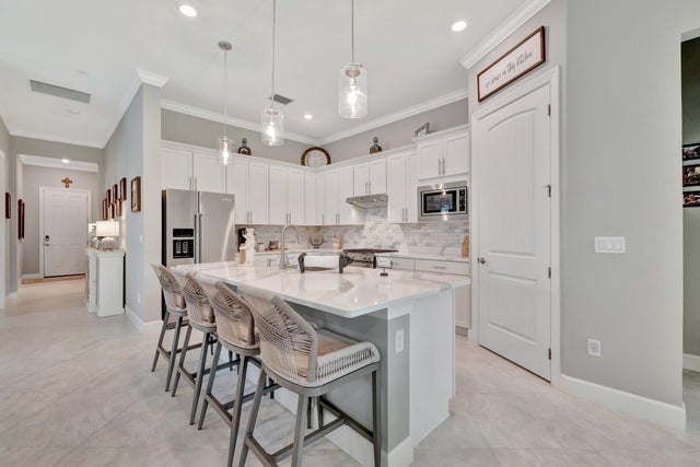 4 of 66 - 572 Se Villandry Way, Port Saint Lucie, FL