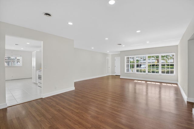 5 of 27 - 1345 Sw 9th Avenue, Boca Raton, FL