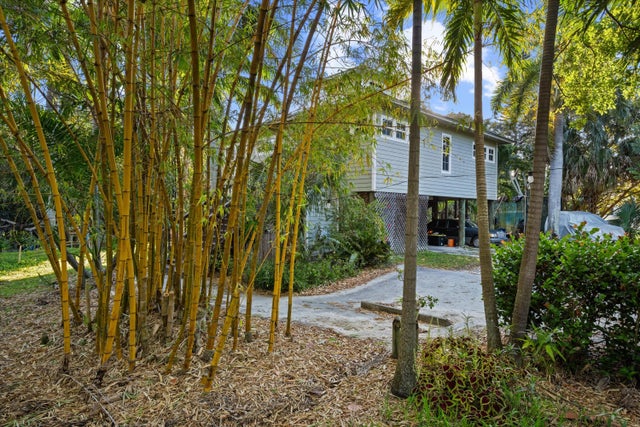 2 of 41 - 201 Sw 6th St, Stuart, FL