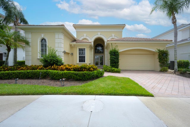 118 Monte Carlo Drive, Palm Beach Gardens