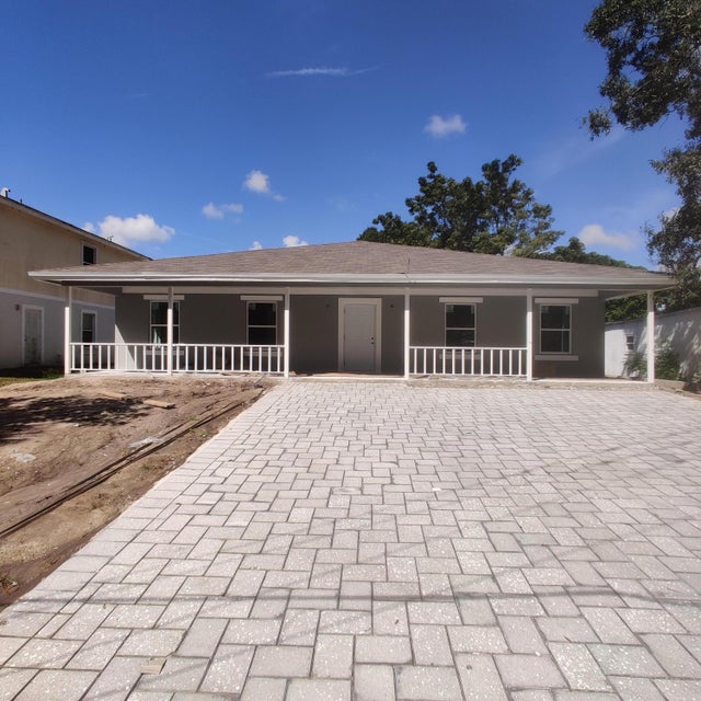 1 of 16 - 2205 S 33rd S Street, Fort Pierce, FL