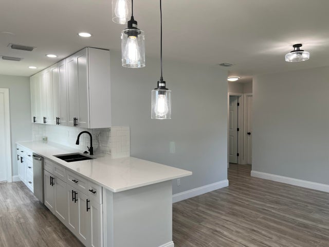 4 of 17 - 4620 39th Avenue, Vero Beach, FL