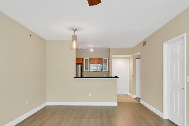 4 of 23 - 700 E Boynton Beach Boulevard #407, Boynton Beach, FL