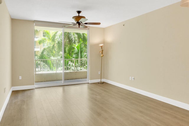 5 of 23 - 700 E Boynton Beach Boulevard #407, Boynton Beach, FL