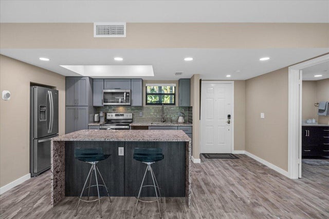 3 of 36 - 11863 Wimbledon Circle #438, Wellington, FL