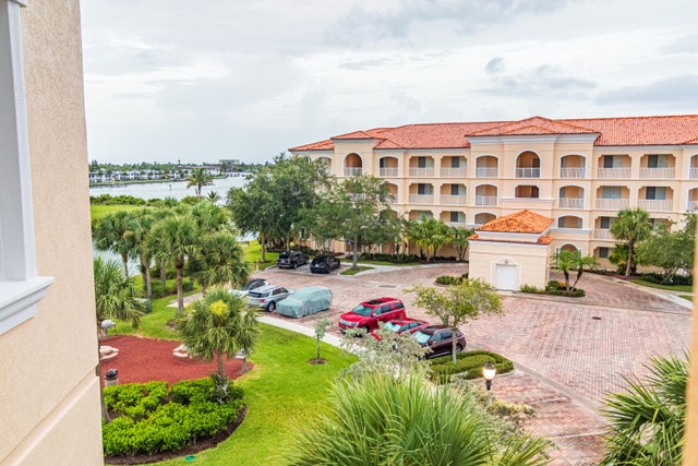 1 of 36 - 19 Harbour Isle Drive W #ph04, Fort Pierce, FL