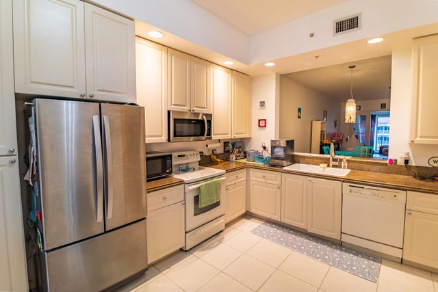 5 of 36 - 19 Harbour Isle Drive W #ph04, Fort Pierce, FL