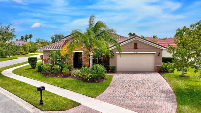 1 of 62 - 11251 Sw Apple Blossom Trail, Port Saint Lucie, FL