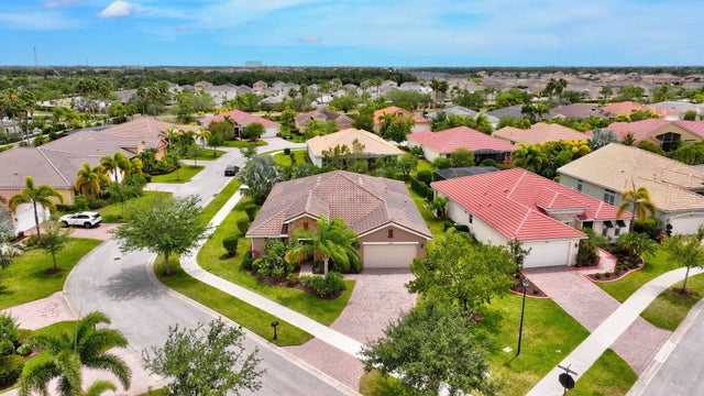 4 of 62 - 11251 Sw Apple Blossom Trail, Port Saint Lucie, FL