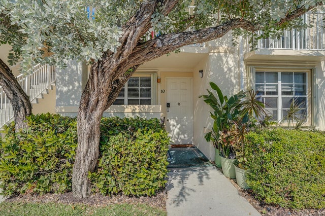 1 of 40 - 1140 University Blvd #10, Jupiter, FL