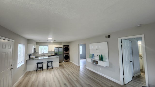 5 of 18 - 132 Se Village Drive #132, Port Saint Lucie, FL