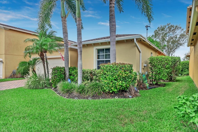 3 of 51 - 805 Quartz Ter, West Palm Beach, FL
