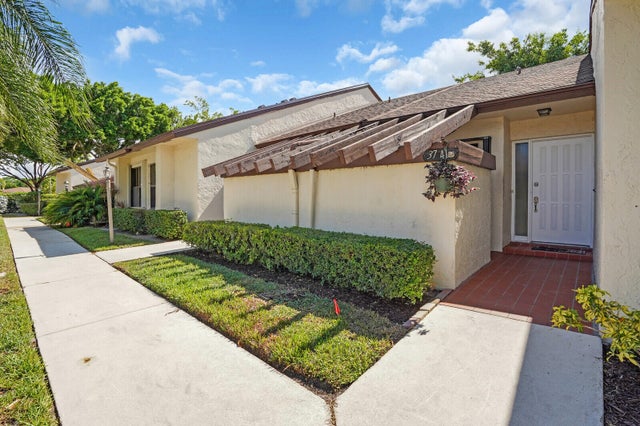 2 of 43 - 3741 English D Lane #d, Lake Worth, FL