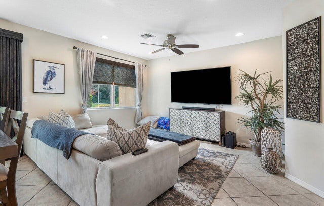 3 of 23 - 4607 Mediterranean Cir, Palm Beach Gardens, FL