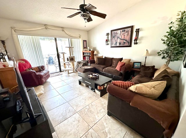 5 of 28 - 4561 Discovery Lane #14, West Palm Beach, FL