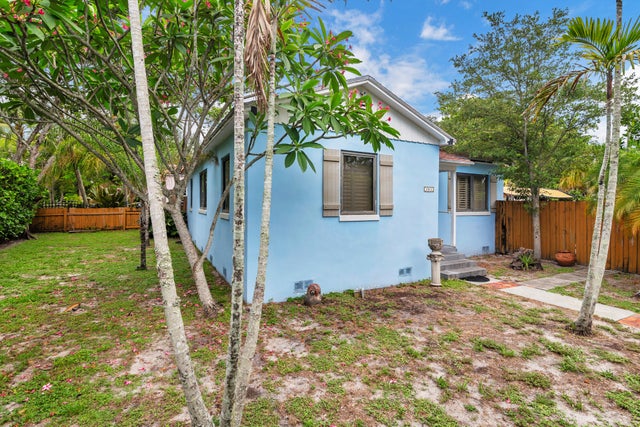 4 of 16 - 1915 Lake Avenue, West Palm Beach, FL