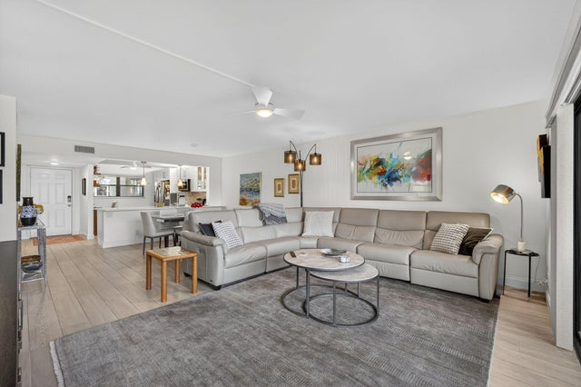 5 of 45 - 12870 Briarlake Drive #106, Palm Beach Gardens, FL